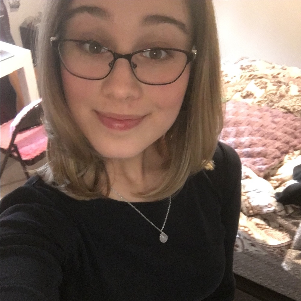 Meet your Posher, Chelsea! Open to fair trades.